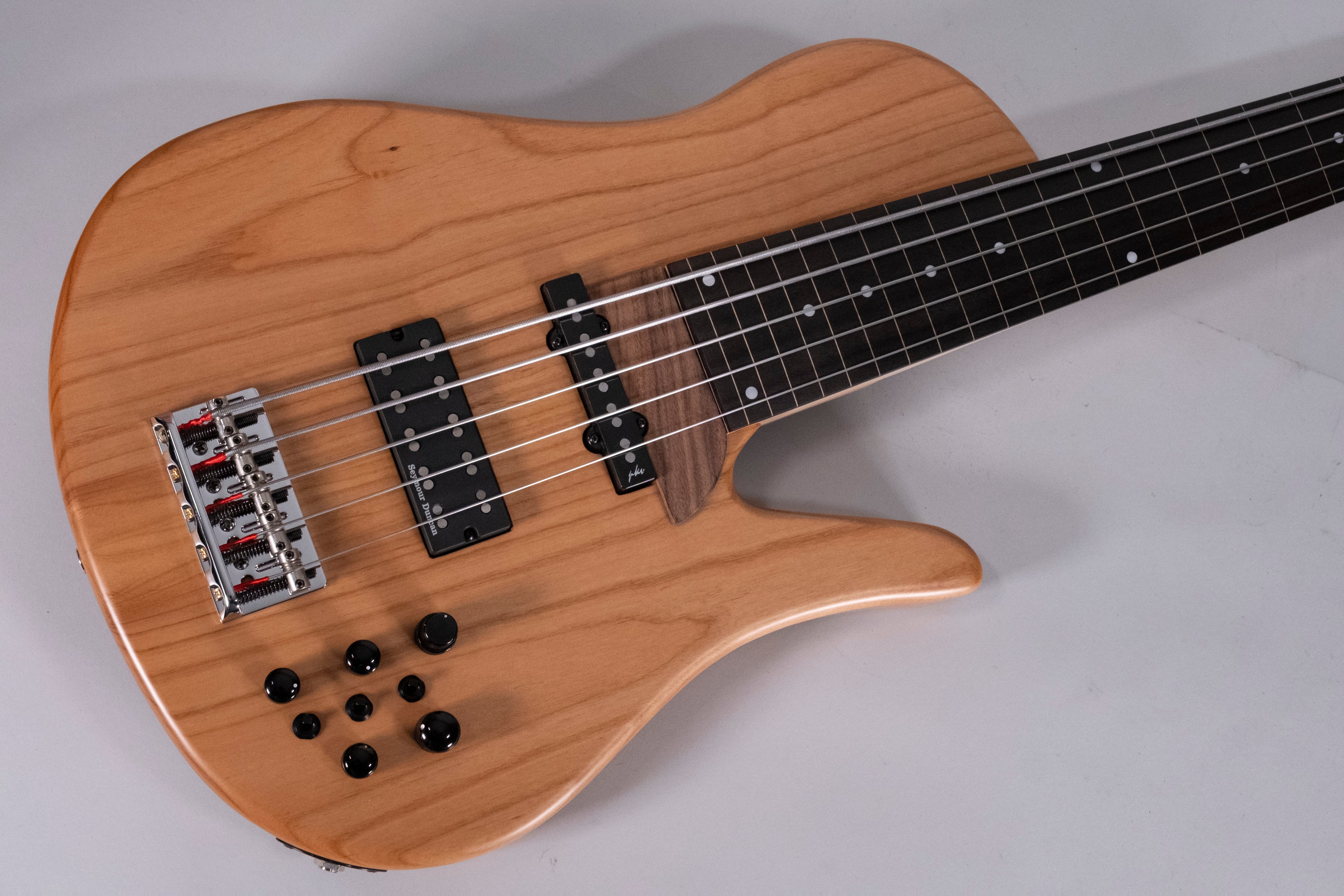 EMPIREO JACO MODERN FRETLESS 5C USATO