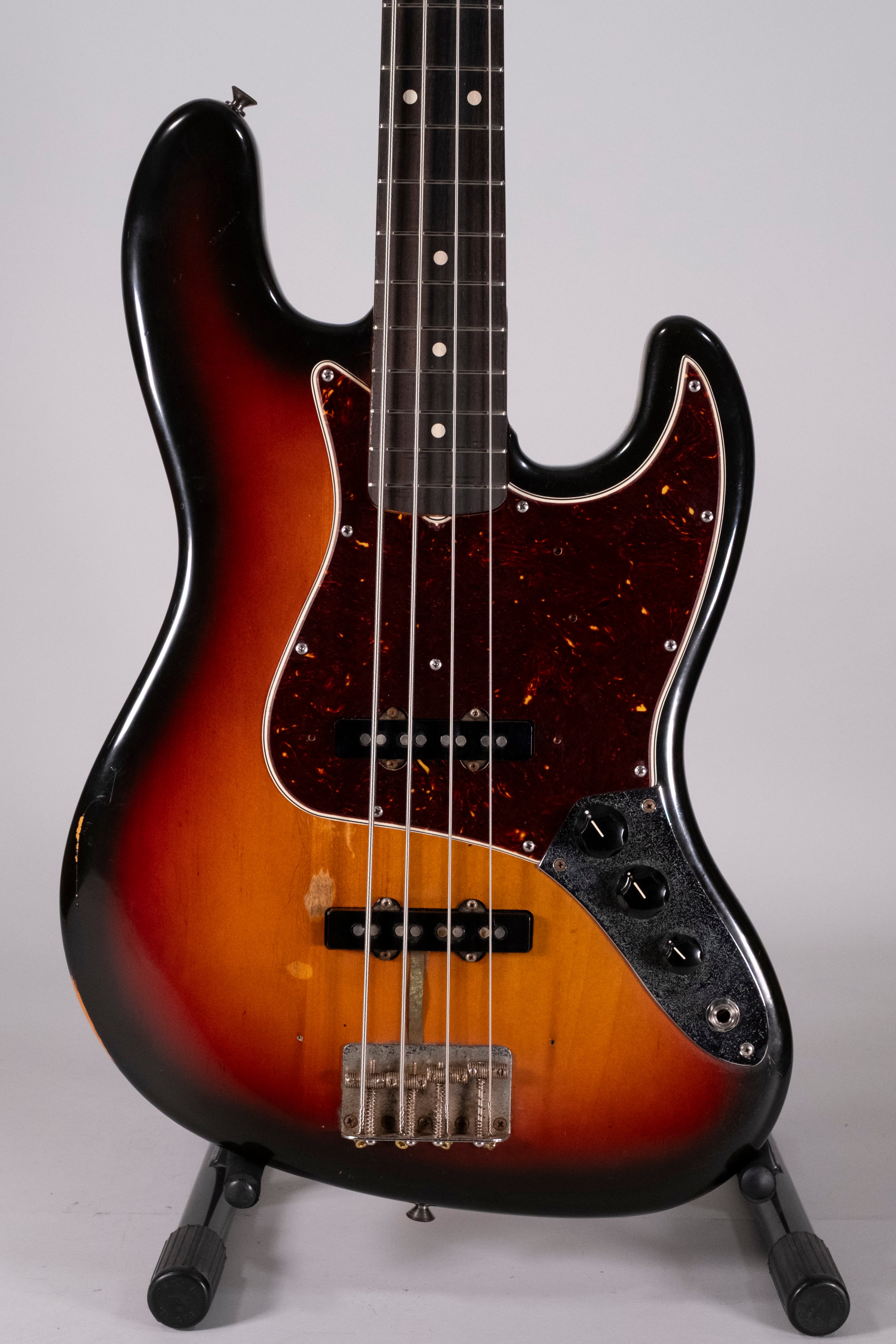 FENDER AM VINT 62 JAZZ FULLER '83 USATO