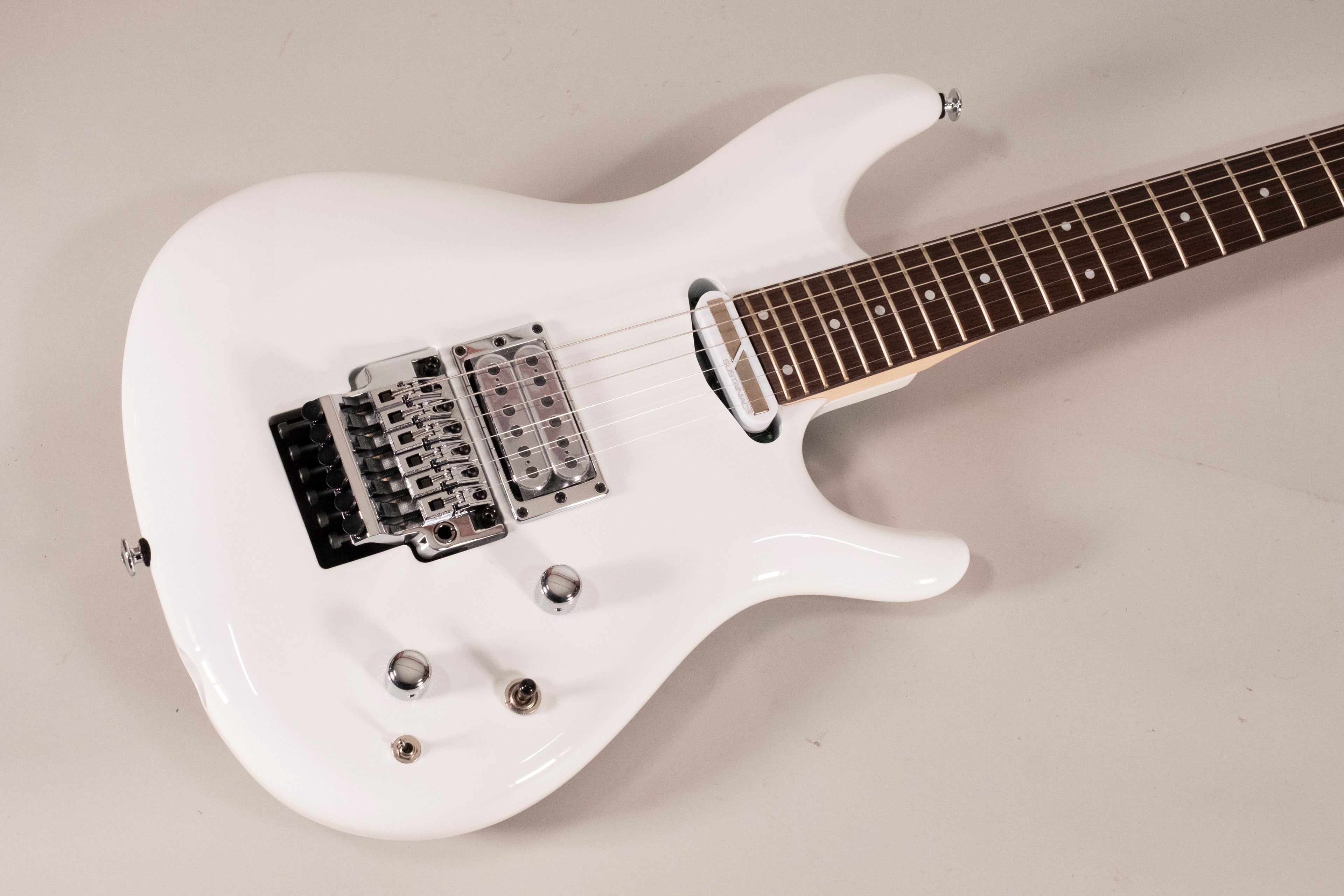 Ibanez JS2480 Joe Satriani White