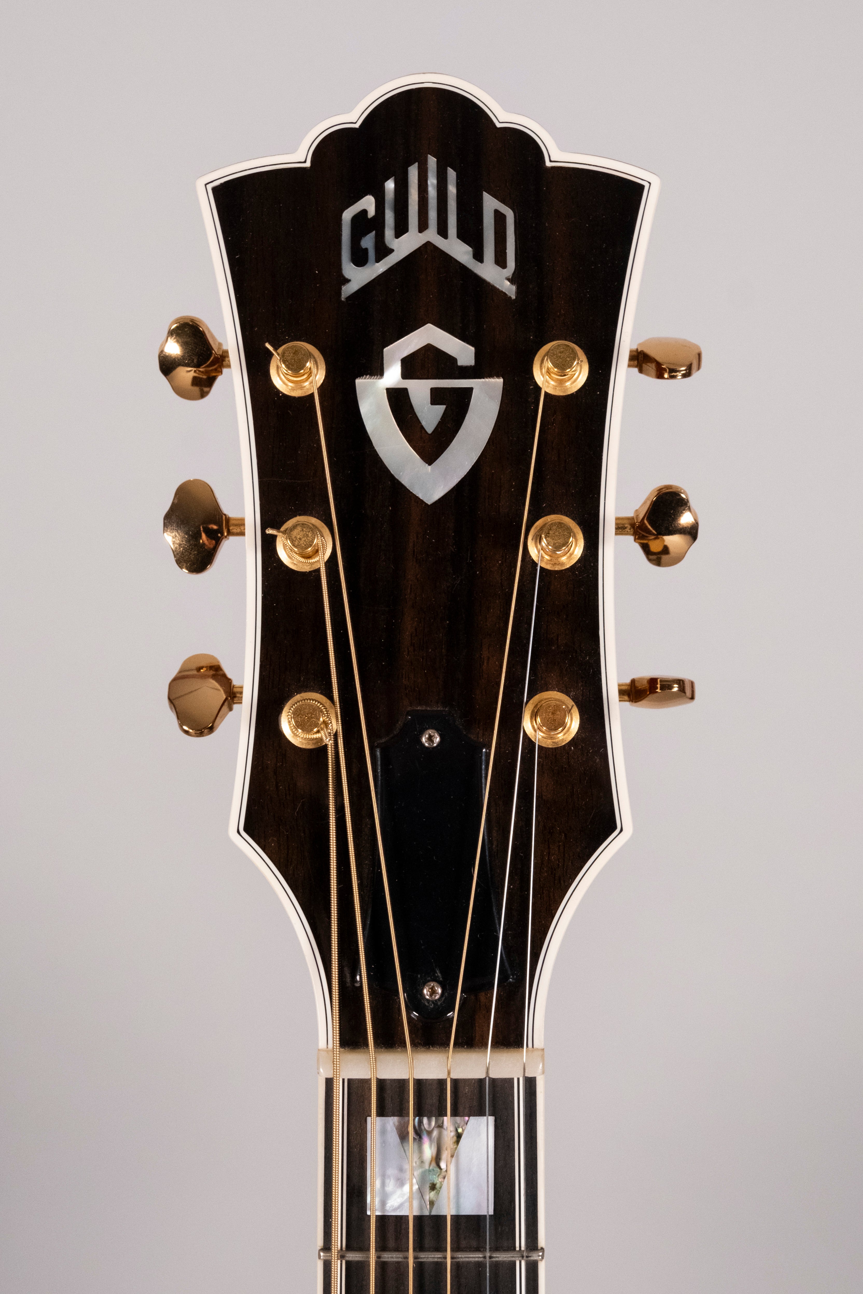 GUILD F55 JUMBO USATA