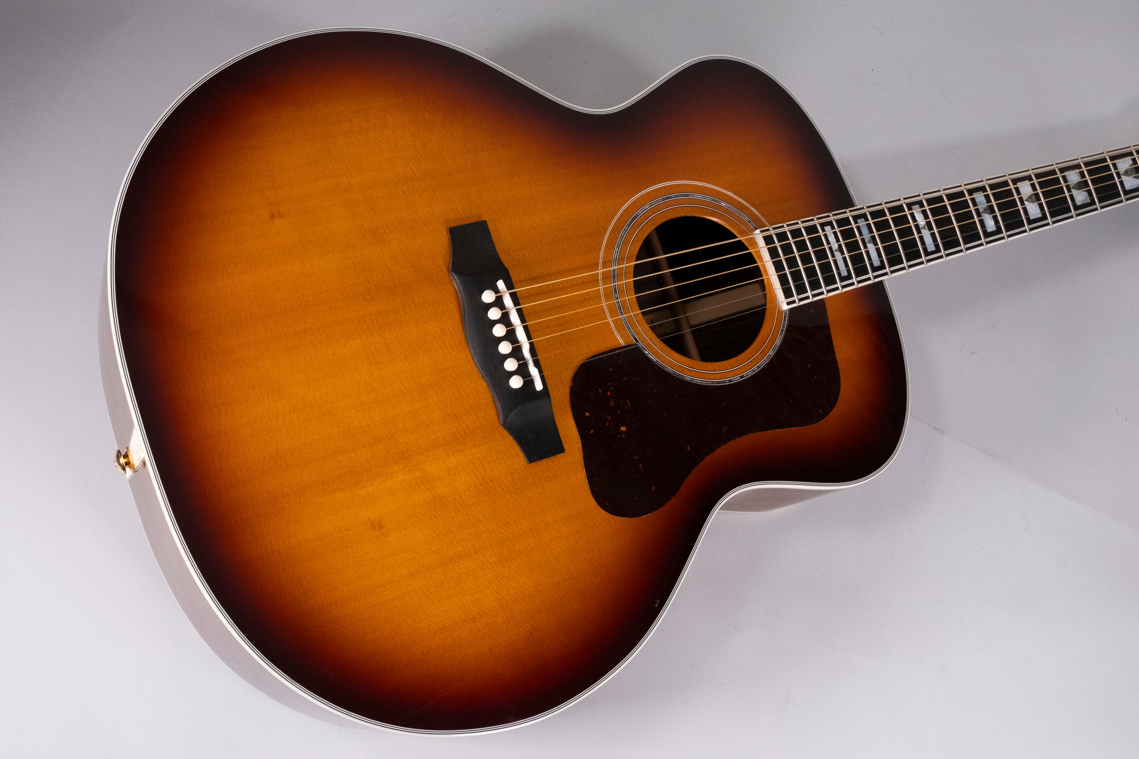 GUILD F55 JUMBO USATA