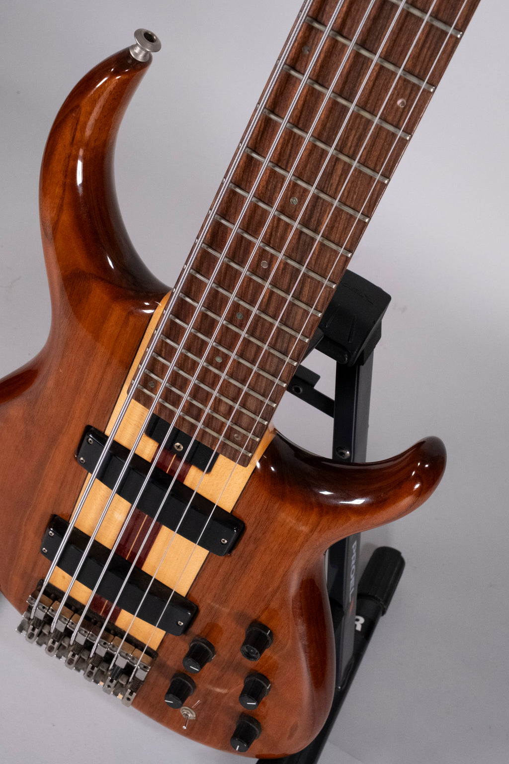 TOBIAS 6 CORDE BASIC USATO