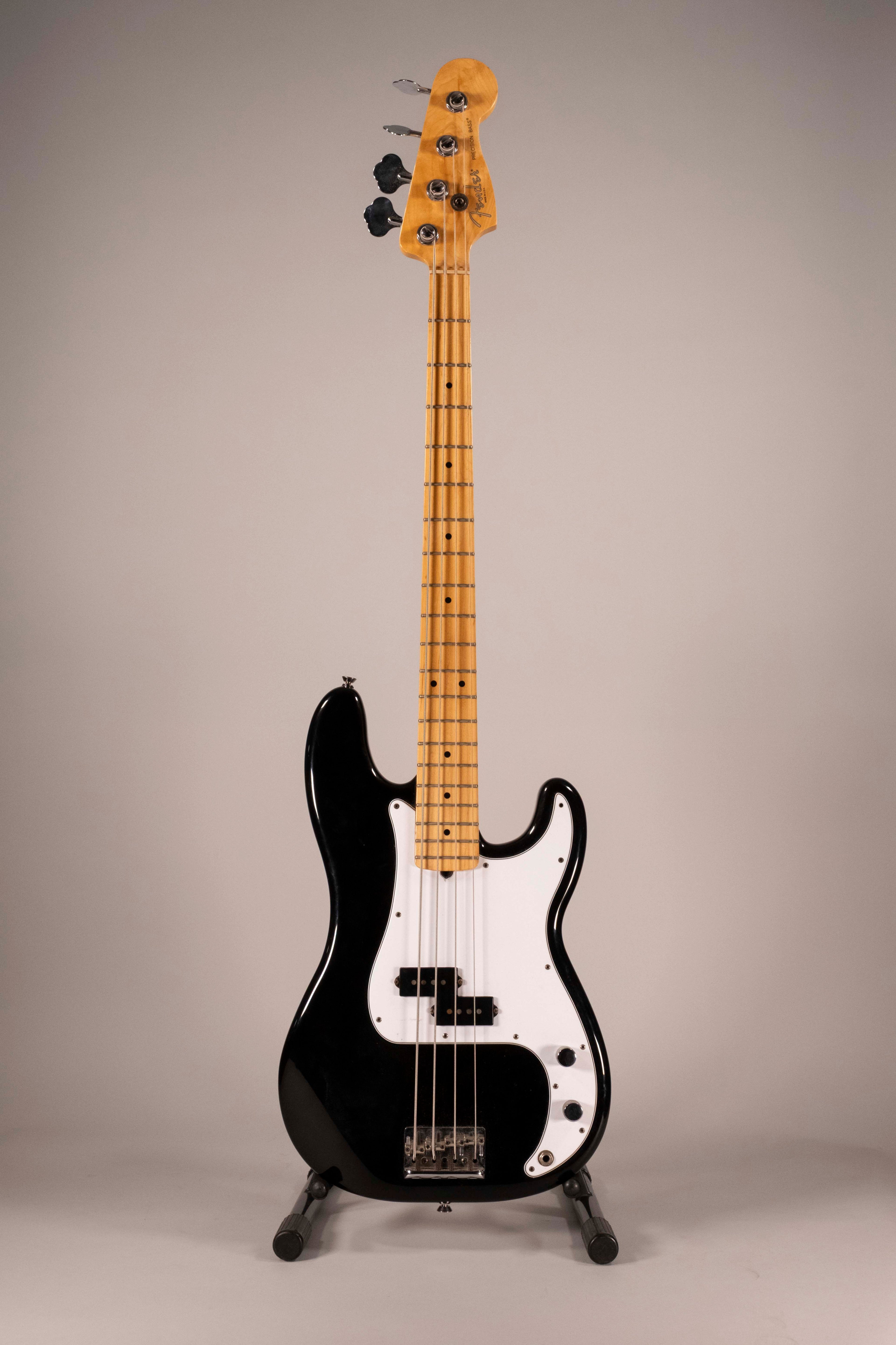 FENDER P-BASS AM STAD BLK MN USATO