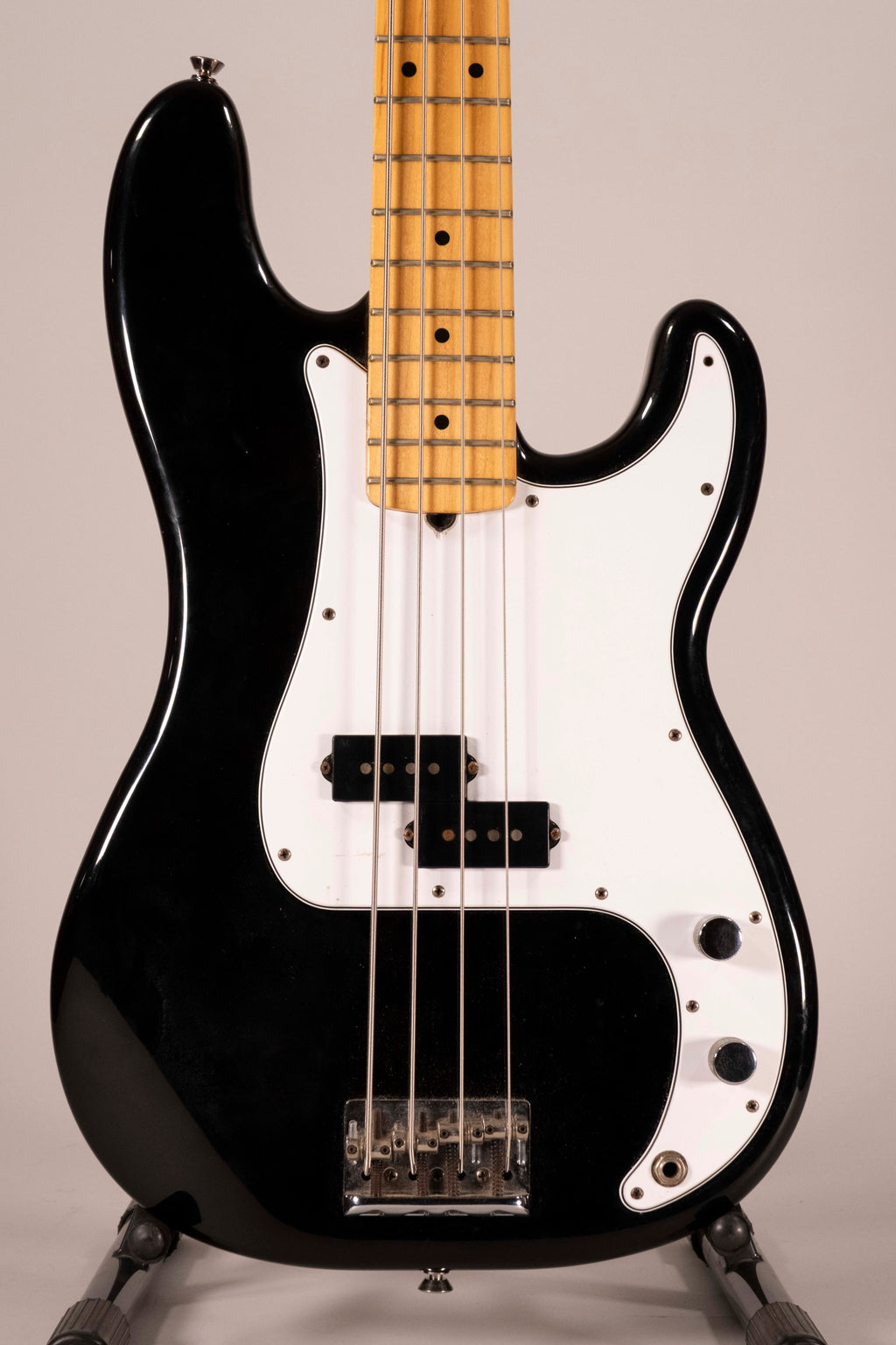 FENDER P-BASS AM STAD BLK MN USATO