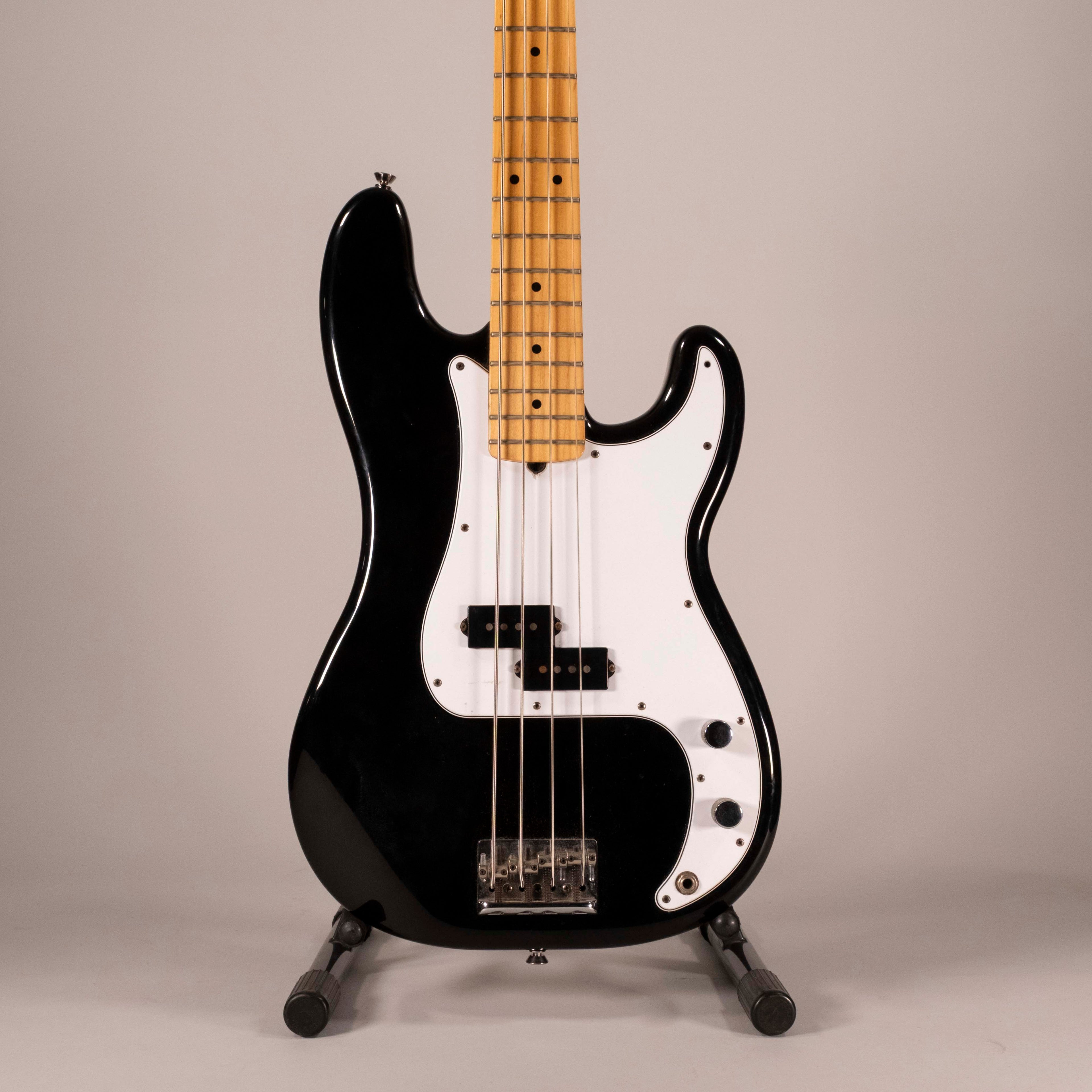 FENDER P-BASS AM STAD BLK MN USATO