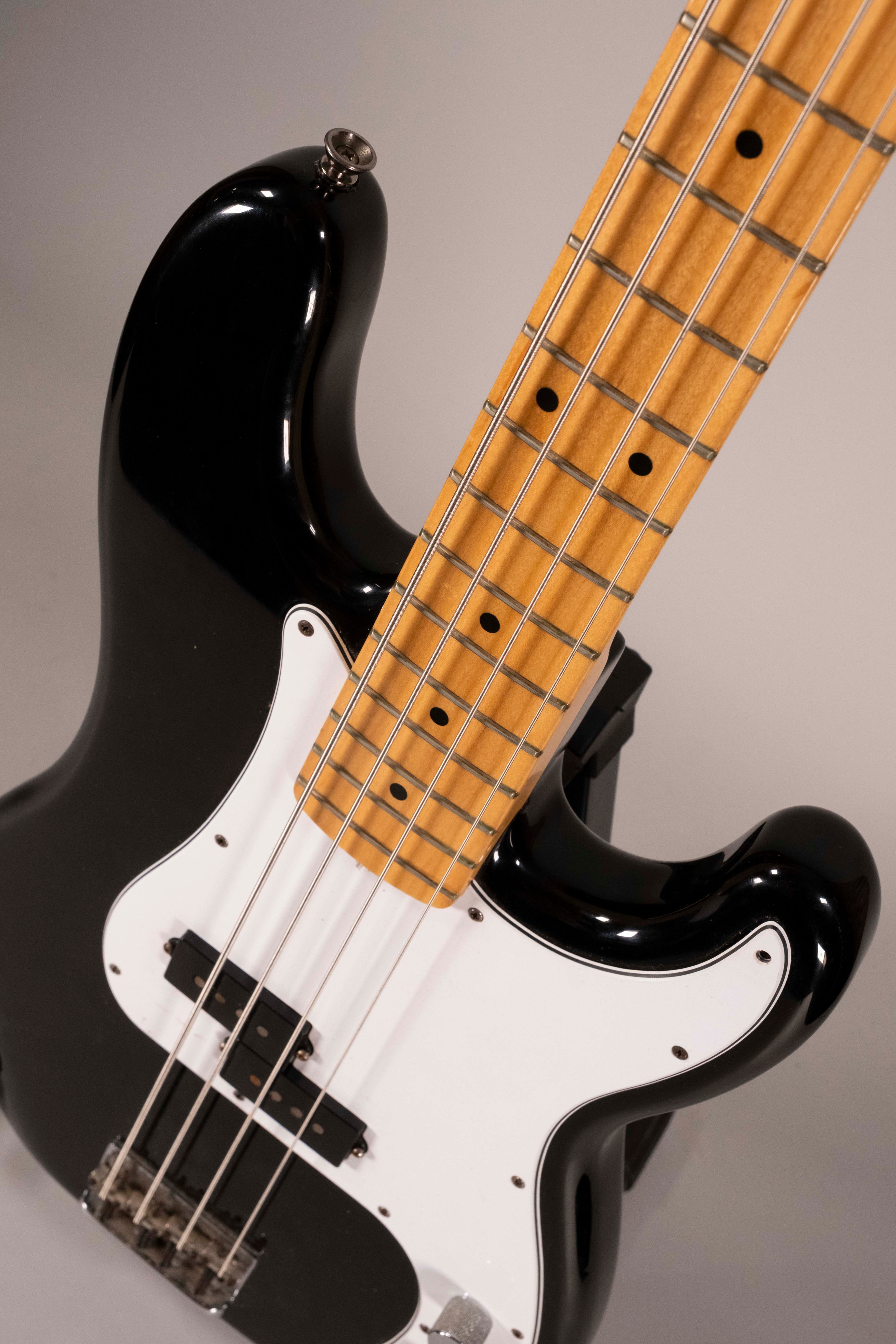 FENDER P-BASS AM STAD BLK MN USATO
