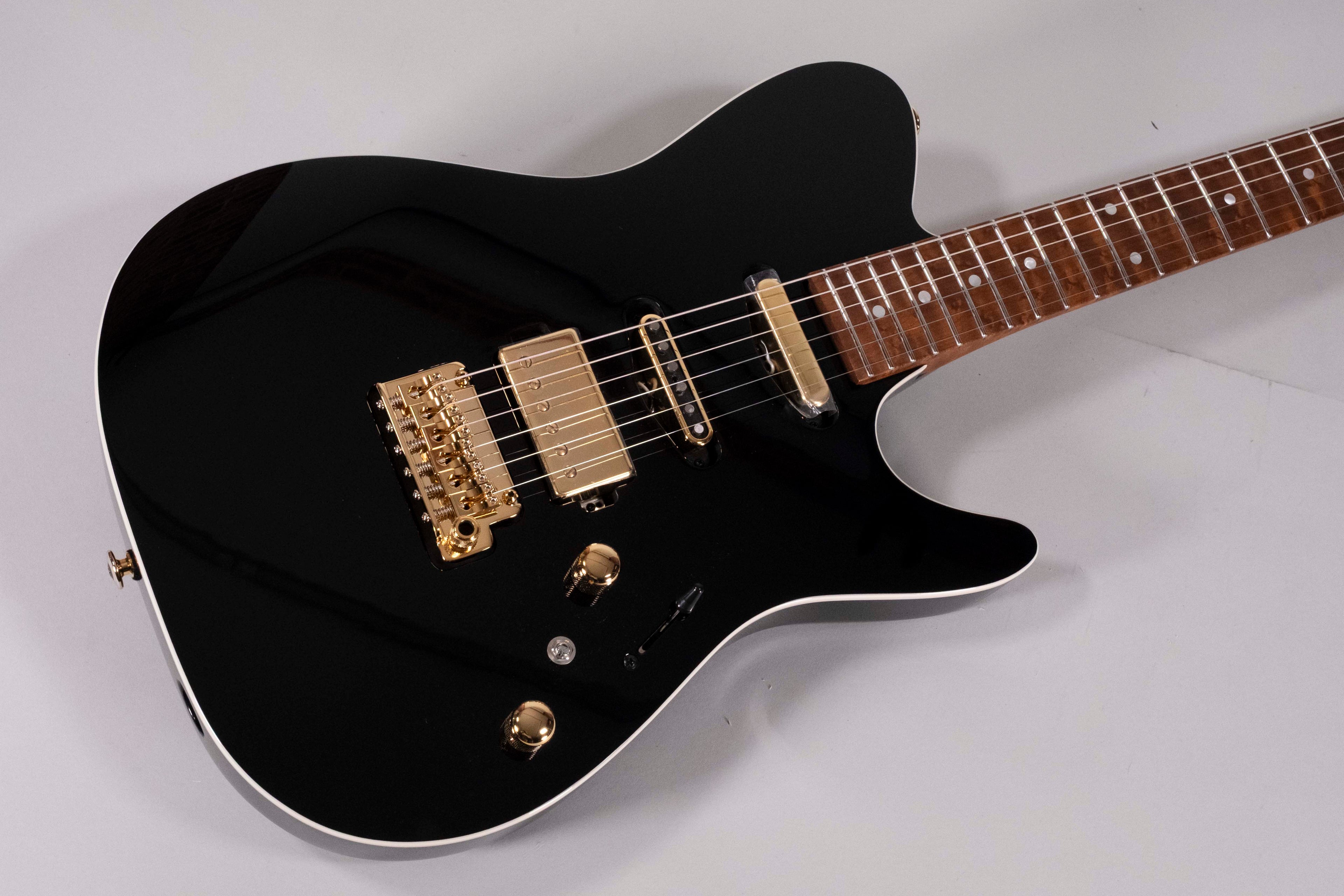 Ibanez Lari Basilio Signature Black