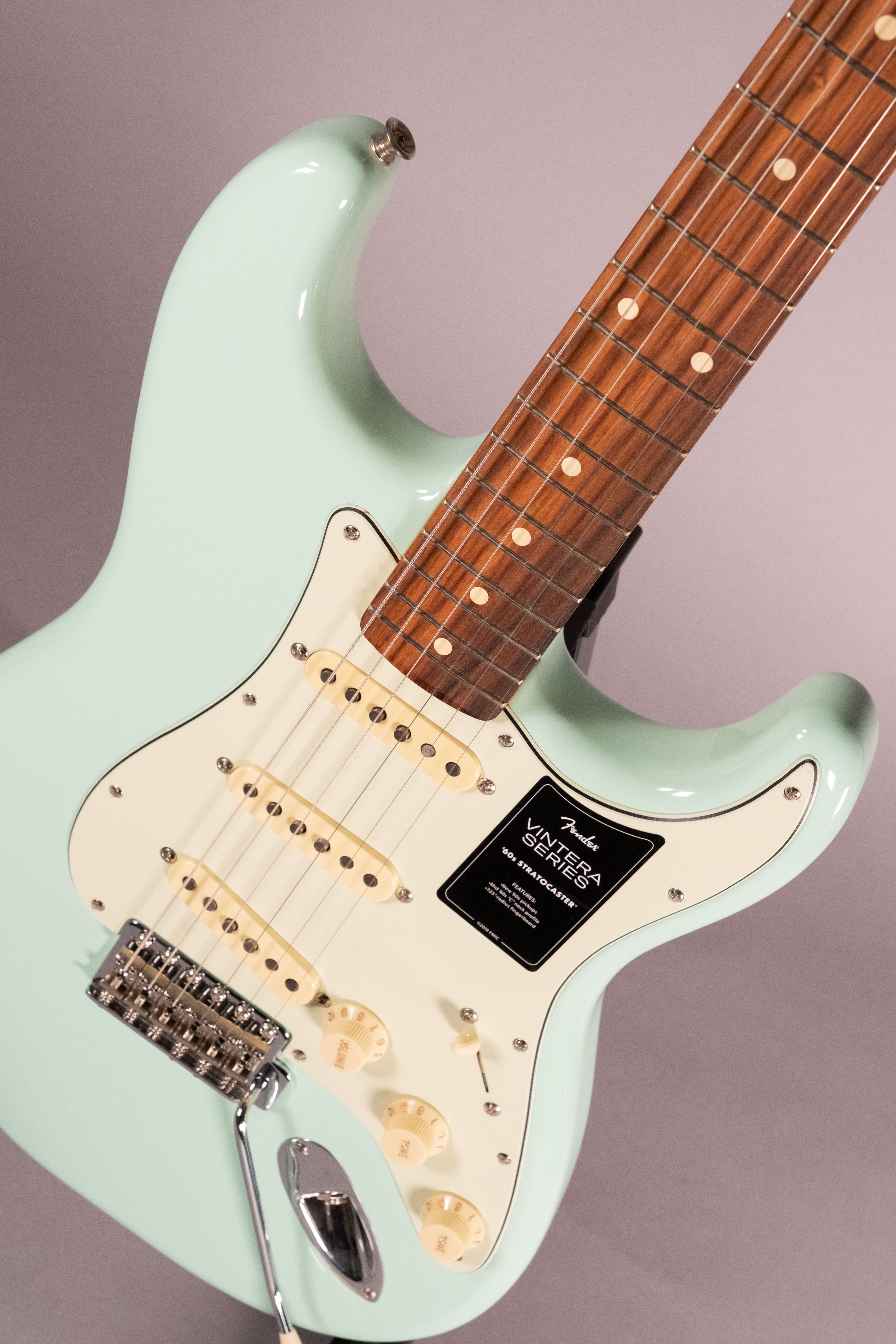Fender Vintera 60S Stratocaster Pau Ferro Surf Green