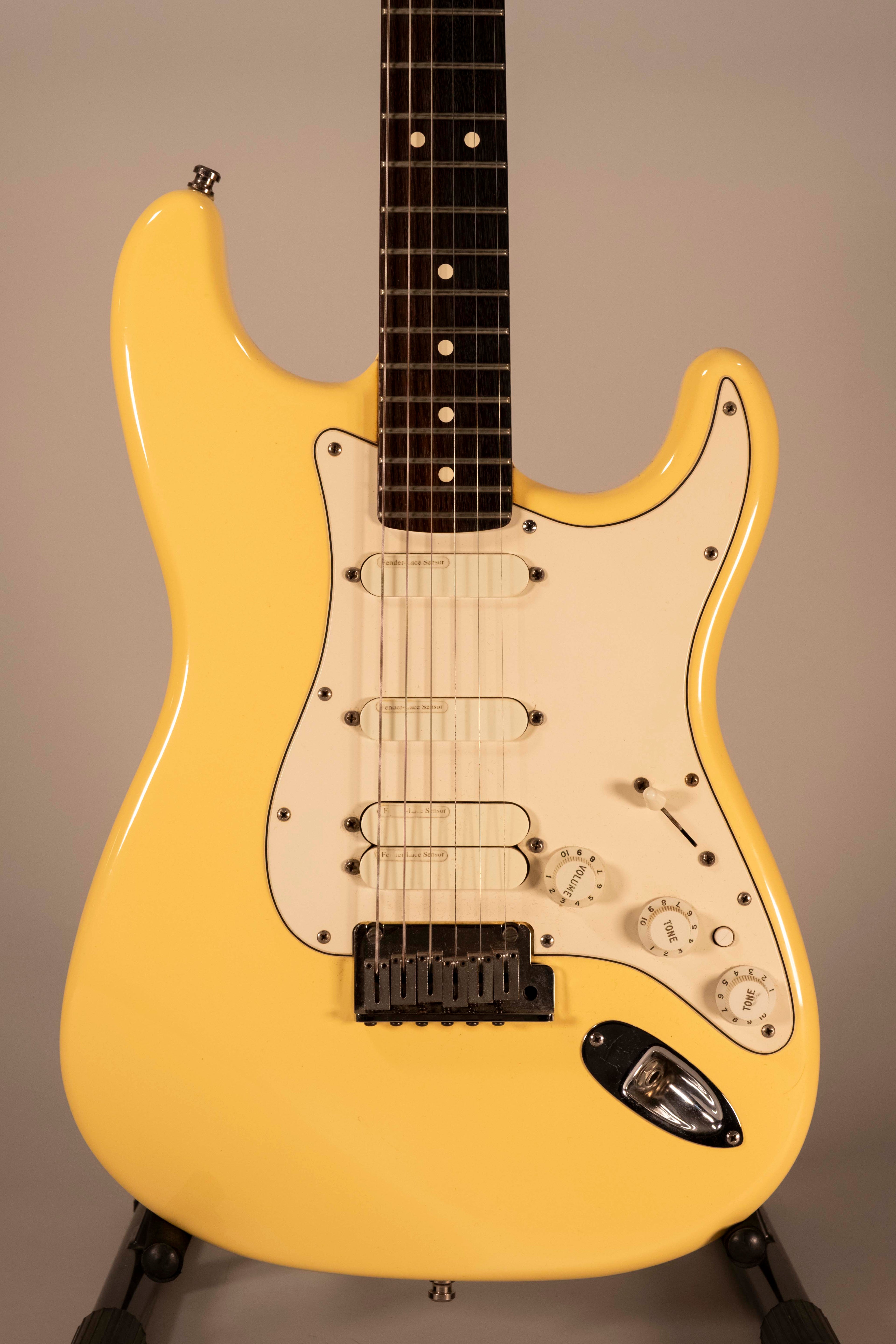 Fender Jeff Beck white Usata