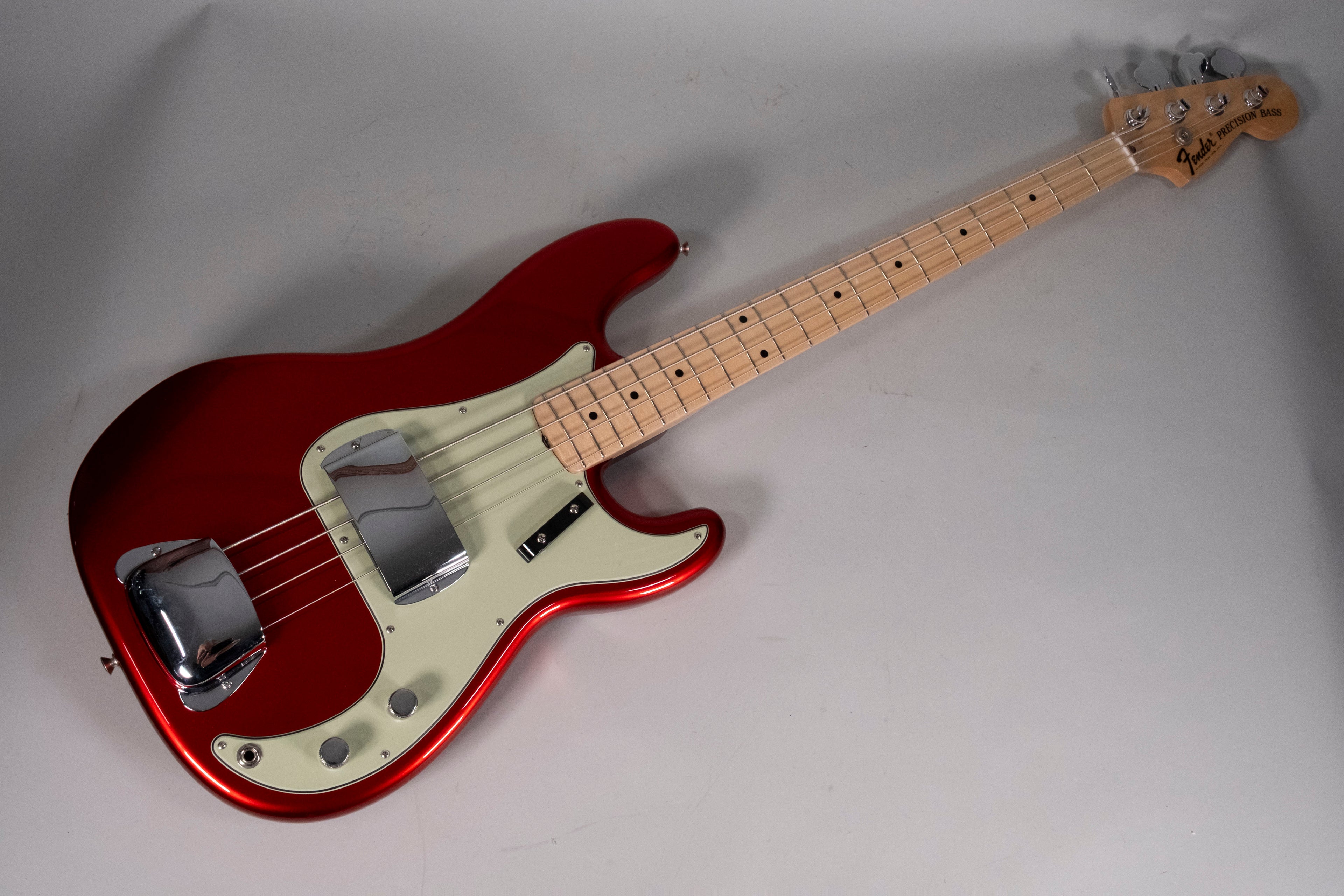 Fender Custom Shop 69 Precision Bass Candy Apple Red