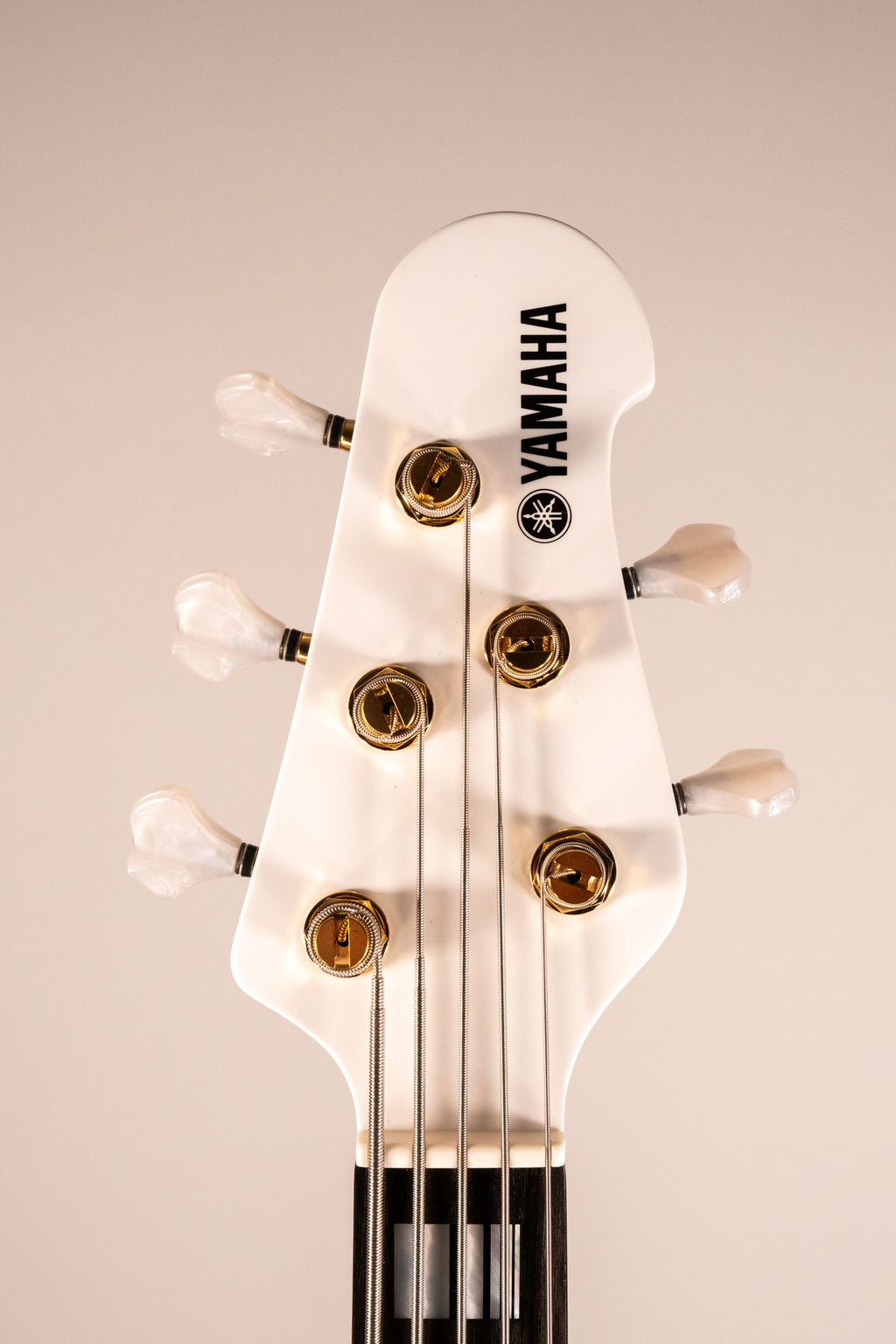 Yamaha BBNE2 White Nathan East Signature