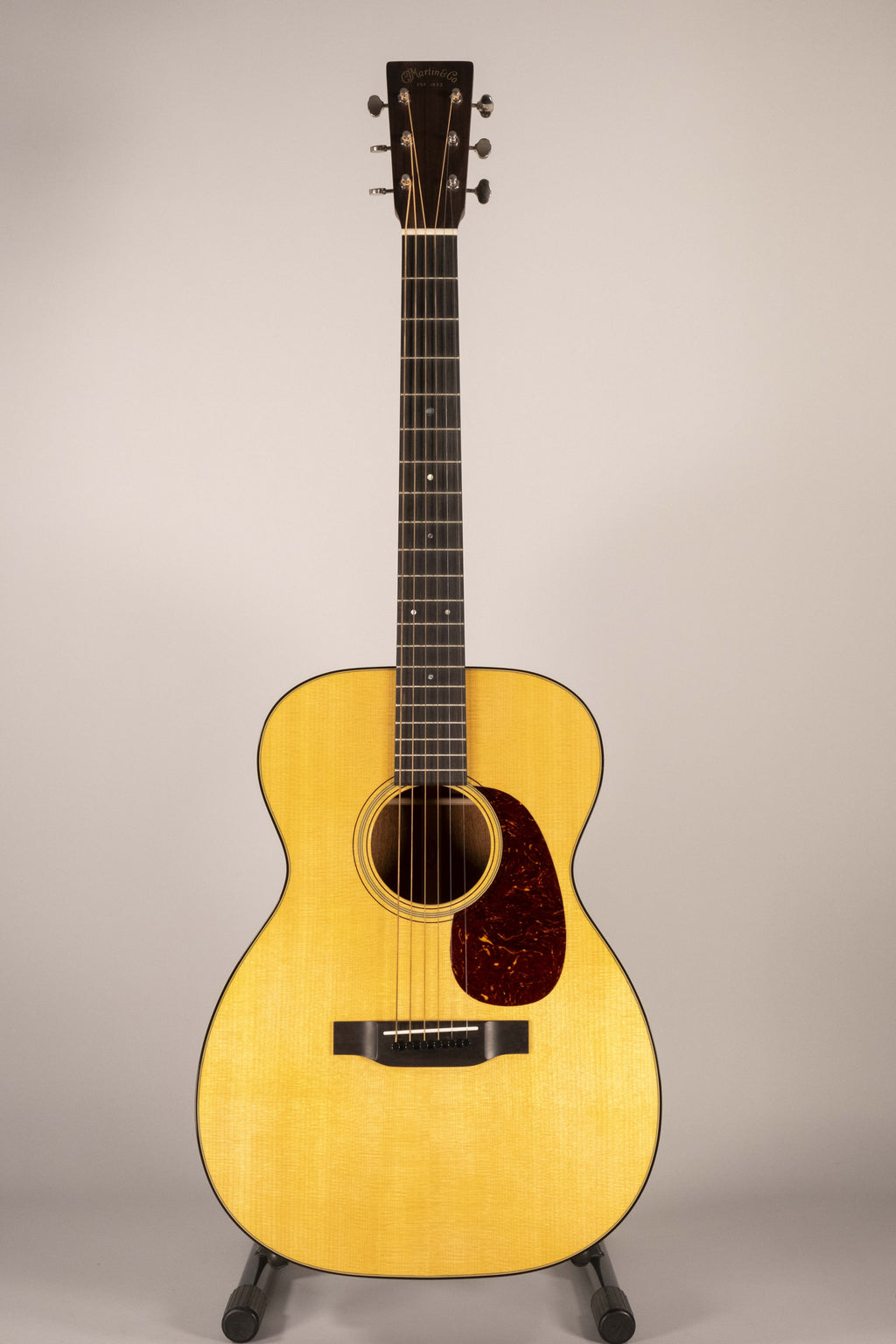 Martin & Co. 00-18