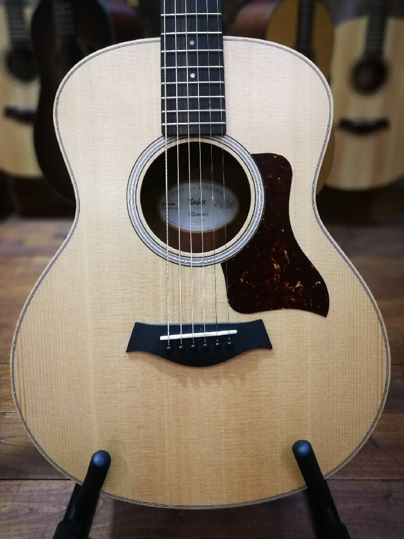 Taylor Gs Mini-E Black Limba Limited Edition Natural