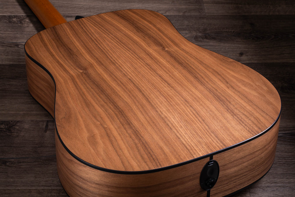 Taylor 150E Walnut Sitka