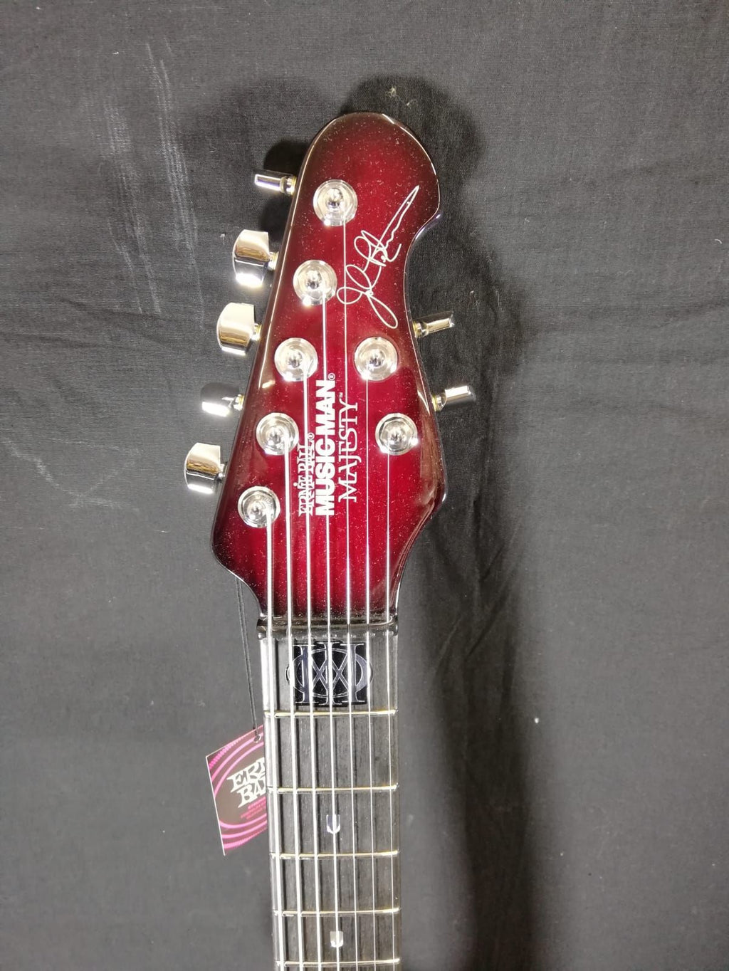 Musicman Maj617 Majesty Royal Red