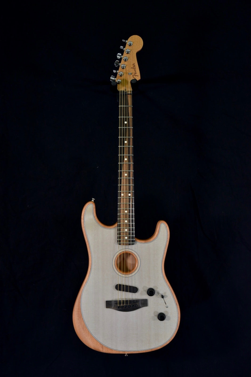 Fender American Acoustasonic Stratocaster Transparent Sonic Blue