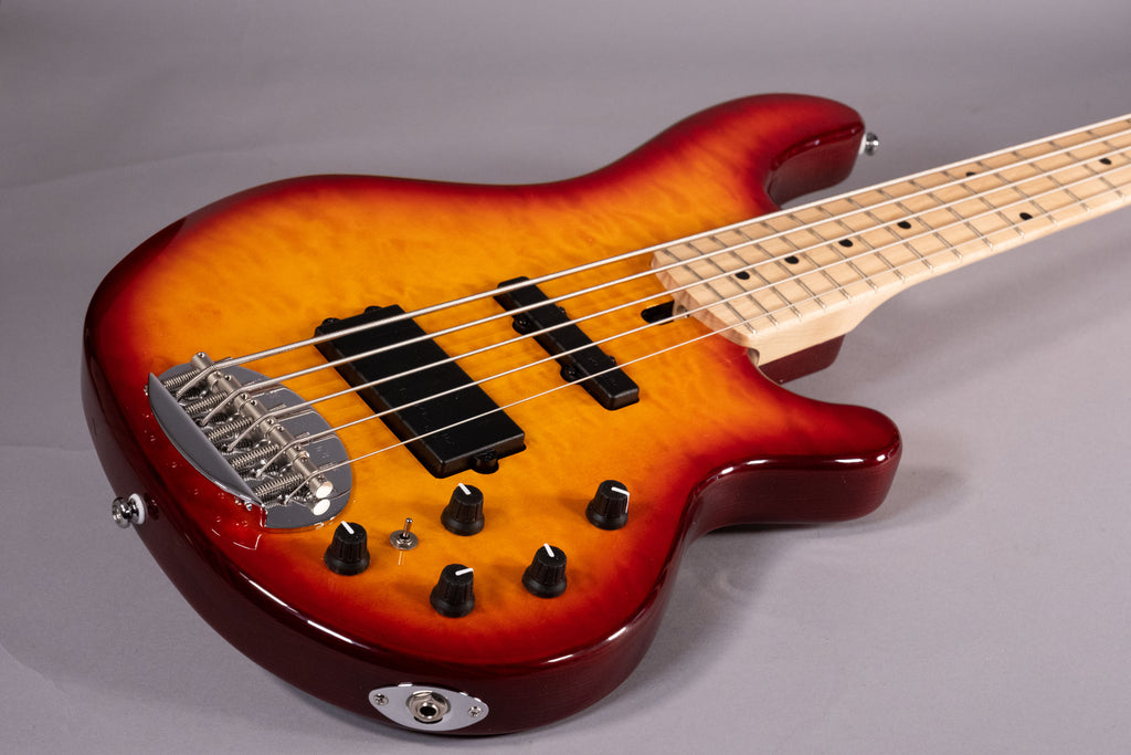 Lakland Sky 5502 Deluxe Honey Burst Maple