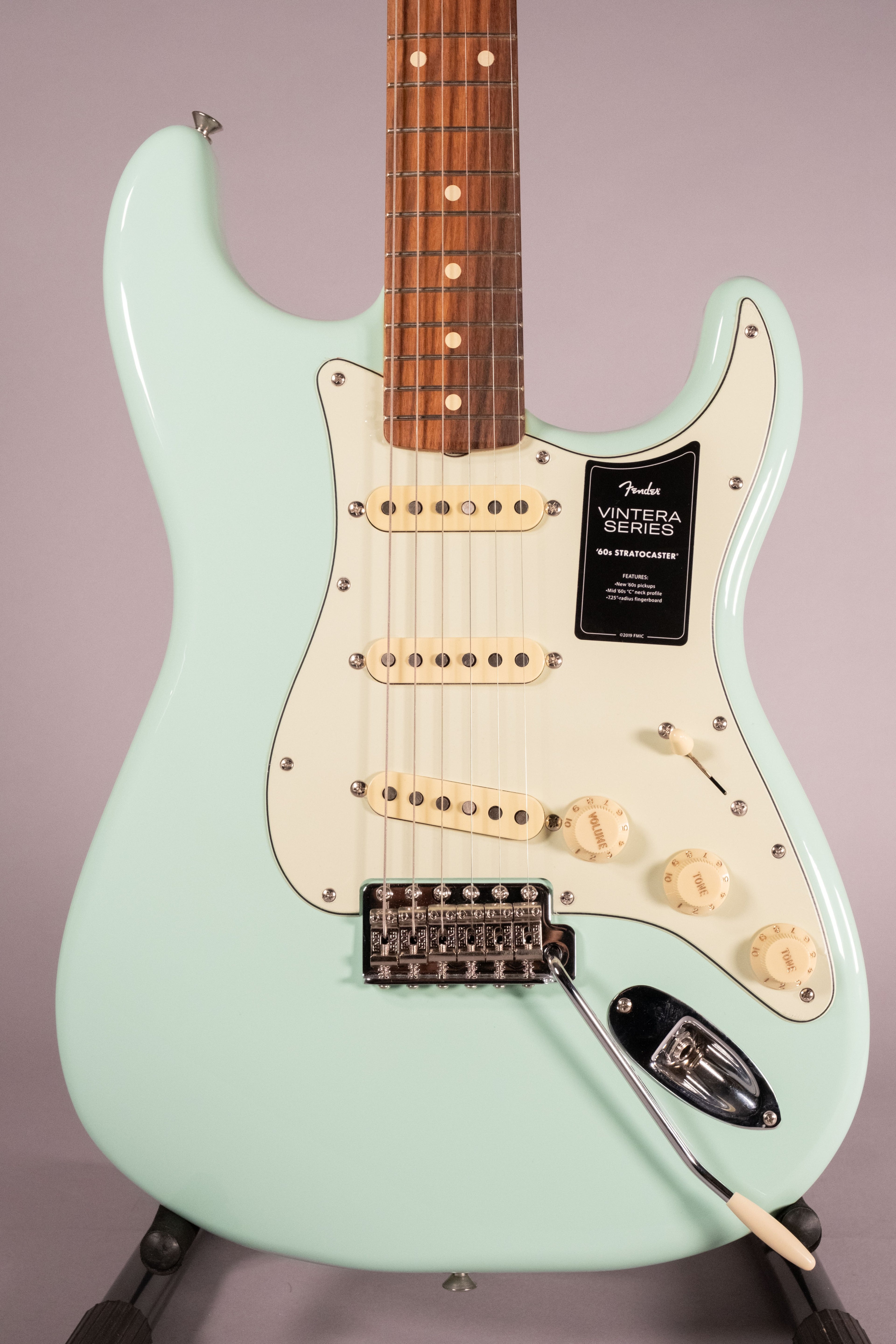 Fender Vintera 60S Stratocaster Pau Ferro Surf Green