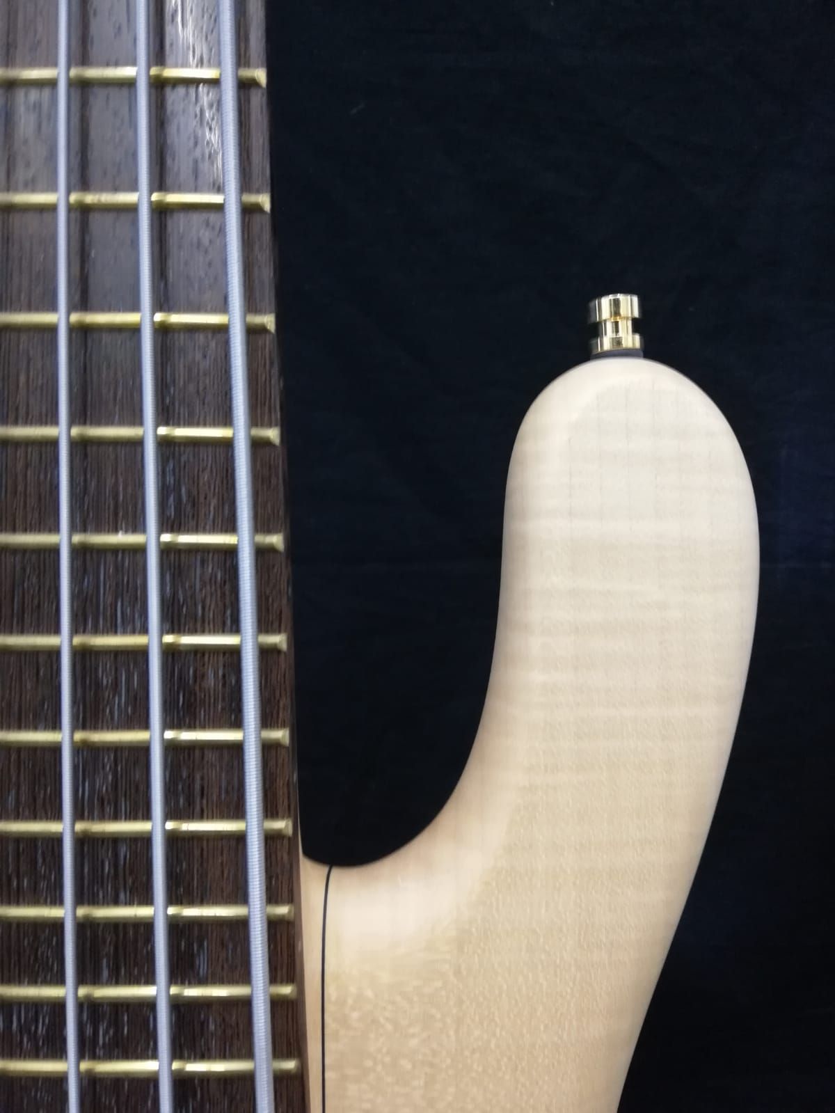 Warwick Streamer Stage 6 Natural Mancino Left