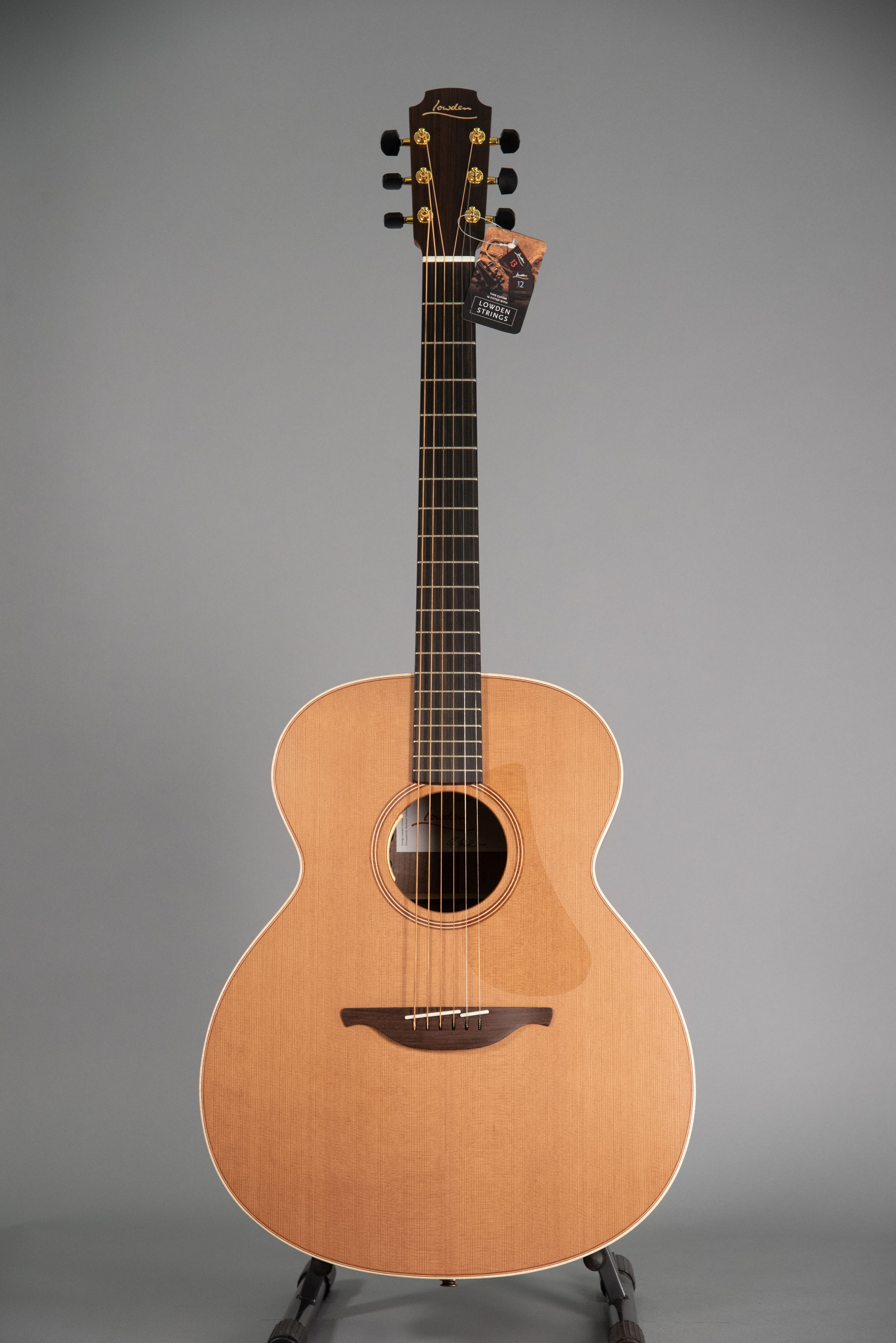 Lowden Original Series O23 Walnut e Red Cedar Chitarra Acustica