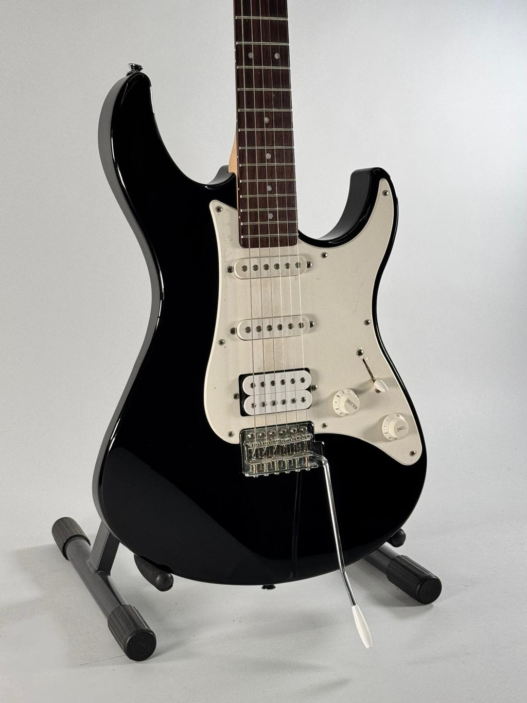 YAMAHA PACIFICA 112 USATA