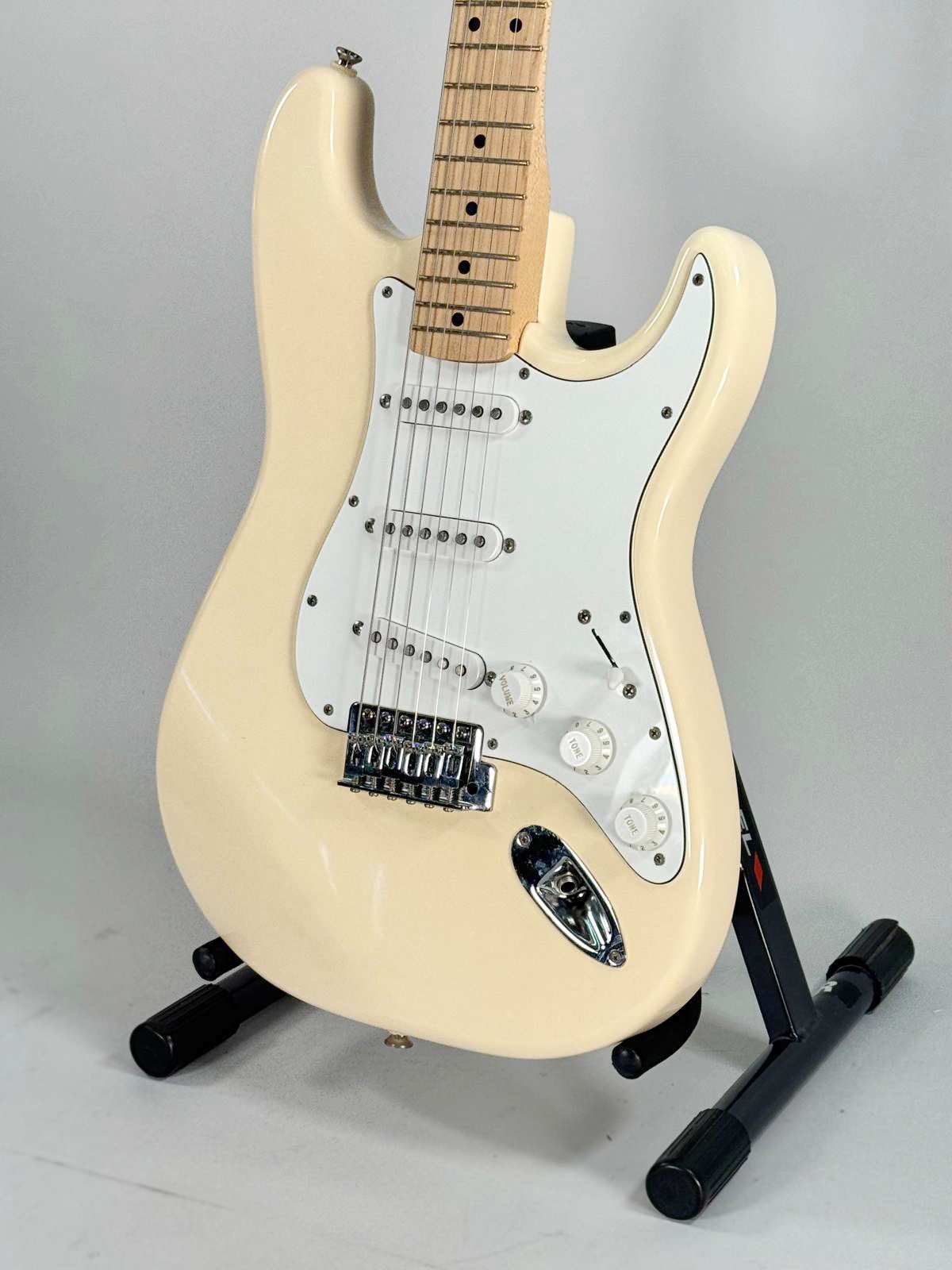 FENDER STRATO AM TRADITIONAL USATA