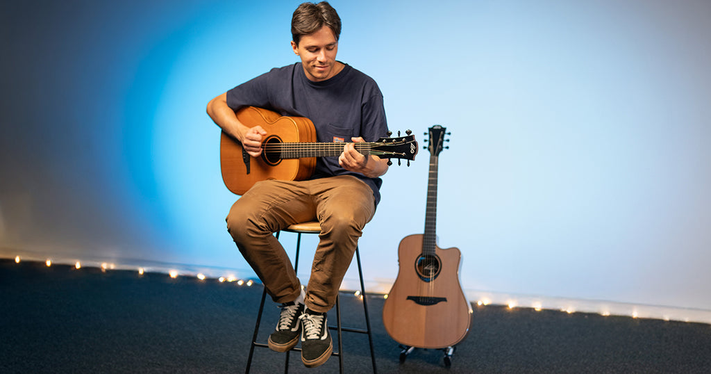LAG BlueWave TBW2TE Chitarra Acustica Smart Travel