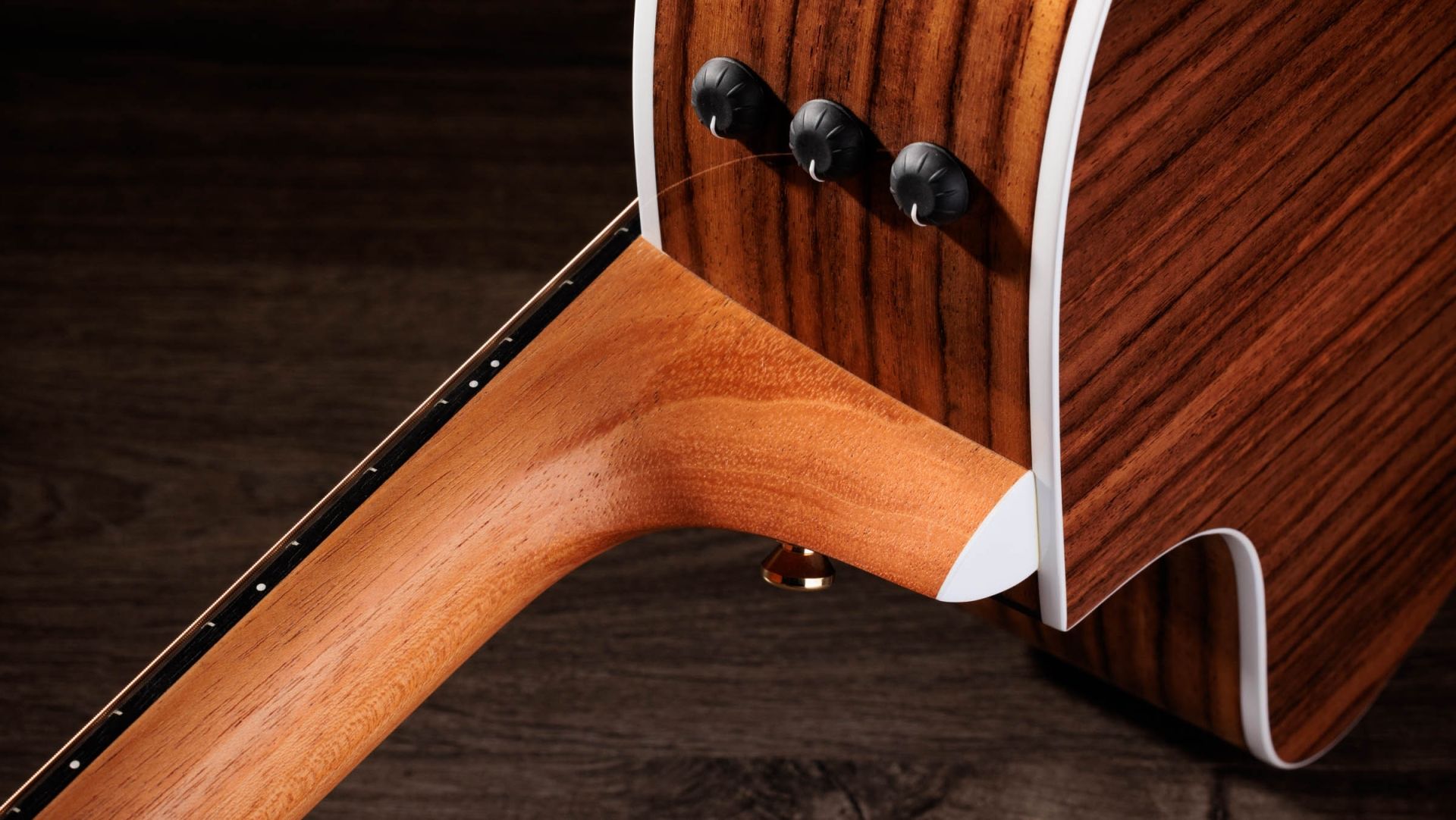 Taylor Sunset Boulevard 214CE DLX SEB Rosewood Stika
