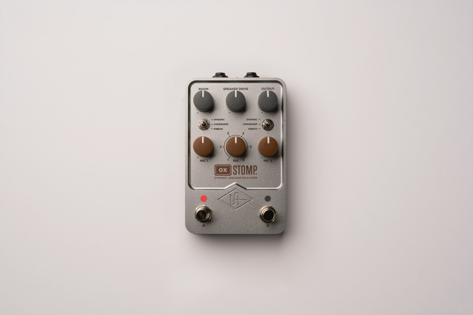 UNIVERSAL AUDIO UAFX OX Stomp Dynamic Speaker Emulator
