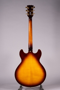 Yamaha Sa2200 Brown Sunburst con Custodia