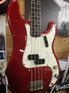 Fender Precision 66 Usato Refinished