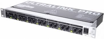 Behringer Ultralink Pro Mx882