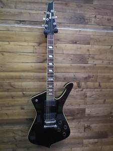 Ibanez IC400 "Iceman" usata
