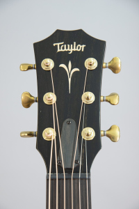 Taylor GTK21E Chitarra Acustica Elettrificata