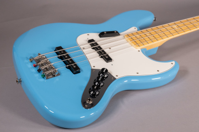 Fender Made in Japan Limited International Color Jazz Bass Maple Maui Blue