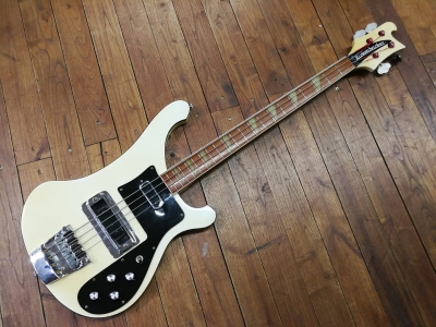 Rickenbacker 4001 1977 Tuxedo White Usato