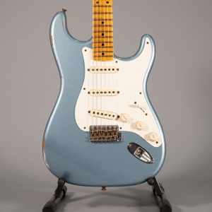 Fender 57 Stratocaster Relic Ice Blue Metallic