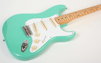 Fender Vintera 50S Stratocaster Maple Surf Green