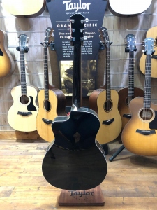 Taylor 214Ce-Black Deluxe 