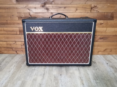 Vox AC 15 CC1 usato