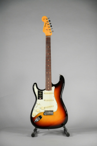 Fender American Vintage II 1961 Stratocaster 3 Color Sunburst Left Hand Mancina