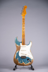 Fender LTD Red Hot Strat Super Heavy Relic Super Faded Aged Lake Placid Blue