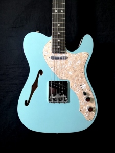 Fender Telecaster Thinline Two Tone Daphne Blue