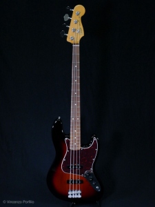 Fender Vintera 60S Jazz Bass Pau Ferro 3 Color Sunburst