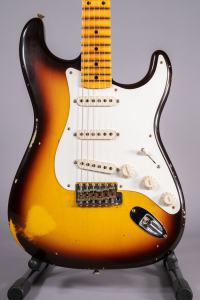 Fender Custom Shop 58 Stratocaster Relic Maple Neck 3 Color Sunburst