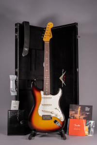 Fender Custom Shop 64 Stratocaster Journeyman Target 3Tone Sunburst