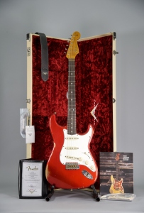 Fender custom shop 1964 Stratocaster Relic Limited Aged Candy Apple Red