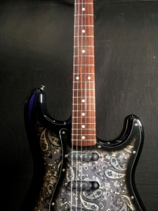 Fender Limited Stratocaster Black Paisley Chitarra Elettrica