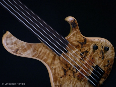 Maruszczyk Frog 5A Omega Fretless  Natural