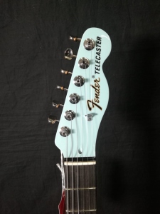 Fender Telecaster Thinline Two Tone Daphne Blue